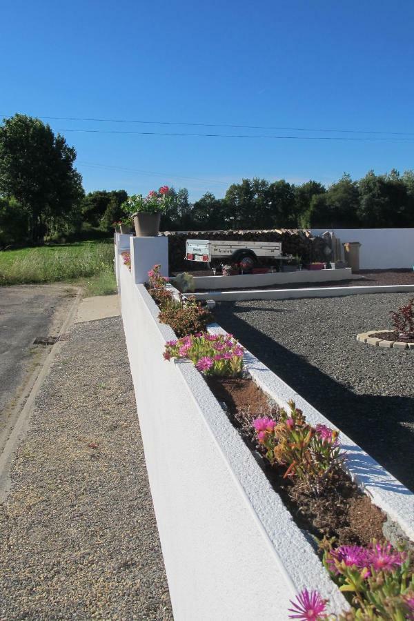 Le Contrevent Villa Saint-Julien-des-Landes Exterior foto